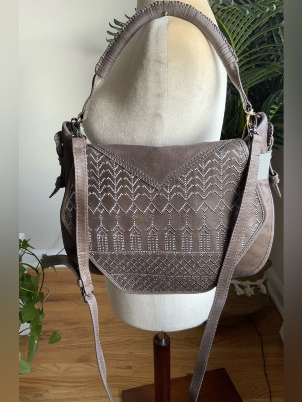 NWT ISABELLA FIORE Y2K VERA FLAP LEATHER SHOULDER BAG~CHARCOAL